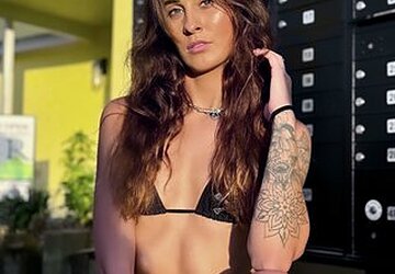Tiny_Taylorr